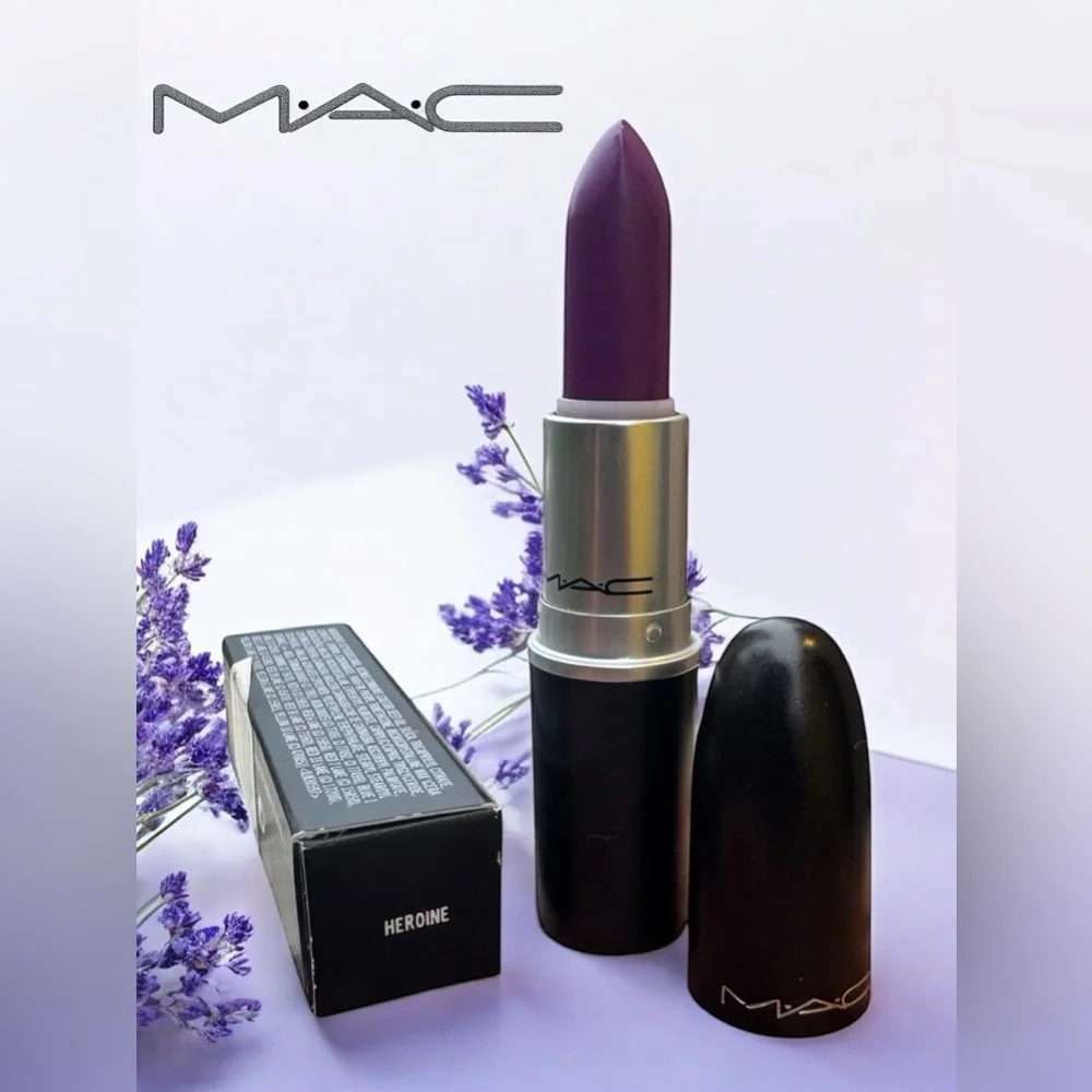 MAC HEROINE Matte Lipstick. NEW IN BOX.